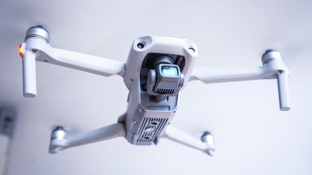 Guide Ultime des Caractéristiques et Fonctions d’un Drone en 2025 : Tout ce que Vous Devez Savoir Quelles sont les principales caractéristiques et fonctions d'un drone ?