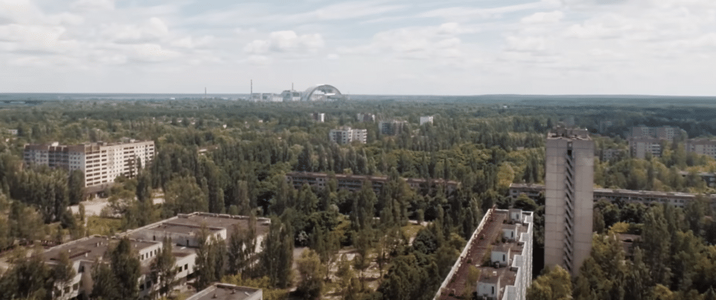 Vidéo : Un drone filme la ville fantôme de Prypiat, près de Tchernobyl Un drone filme la ville fantôme de Prypiat, près de Tchernobyl