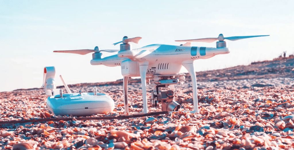 Peur des drones en 2025 : Guide complet pour comprendre et dépasser vos craintes Tu as peur des drones ? Voici pourquoi tu ne devrais pas !