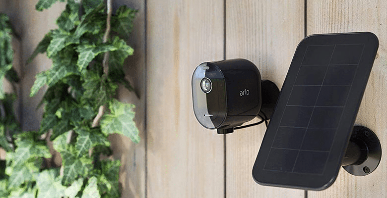 caméra de surveillance à panneau solaire
